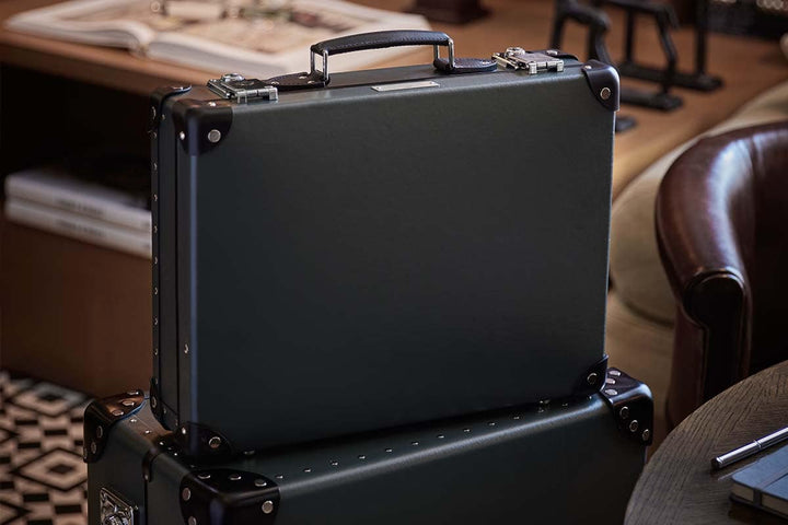 Attache_Cases_47fdfd3b-caea-40e9-9377-5bd918c9459d