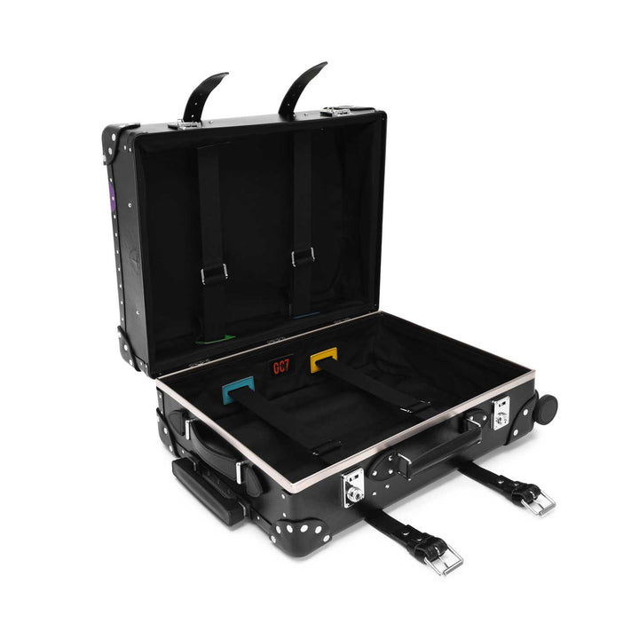 DR. NO · Carry-On - 4 Wheels | Black/Black/Chrome