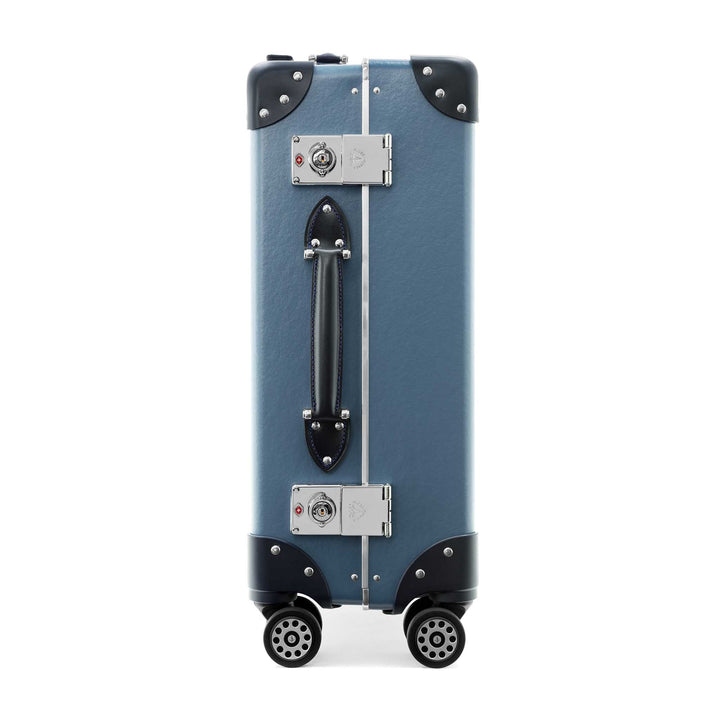Metropolis · Carry-On - 4 Wheels | Fog Blue/Navy/Chrome