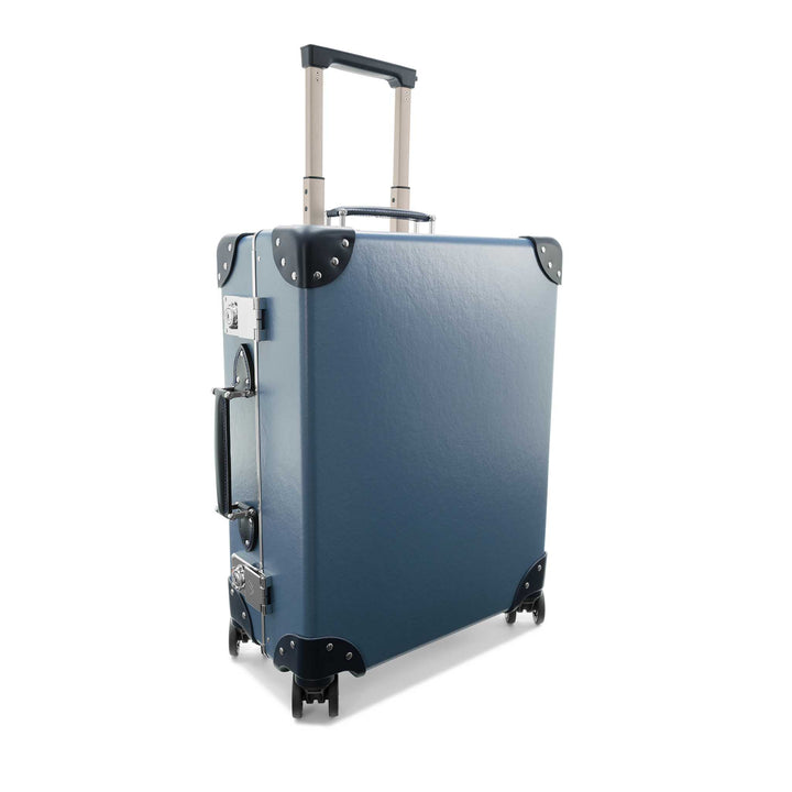 Metropolis · Carry-On - 4 Wheels | Fog Blue/Navy/Chrome