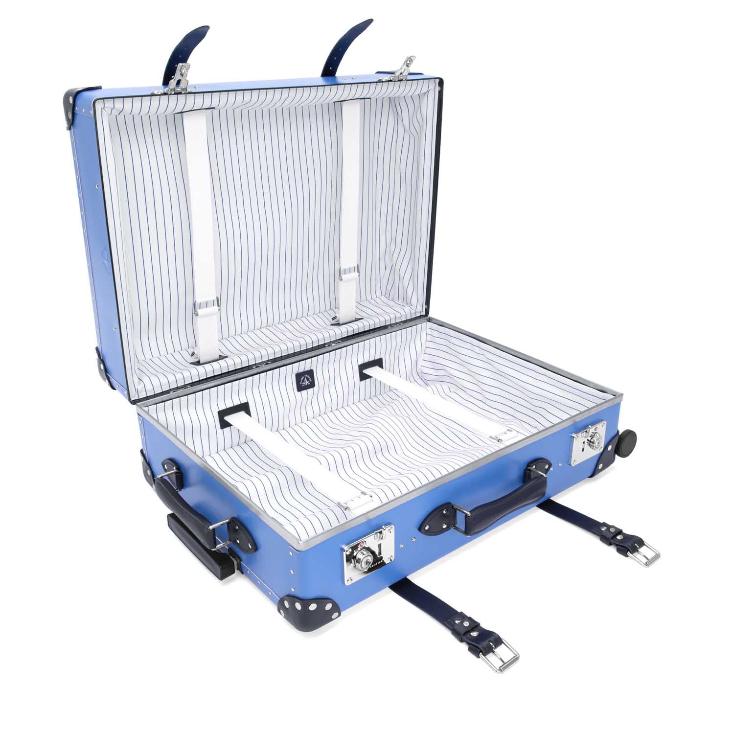 Cruise · Large Check-In - 4 Wheels | Royal Blue/Navy/Chrome
