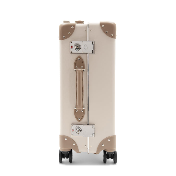Metropolis · Carry-On - 4 Wheels | Chalk/Moss/Chrome