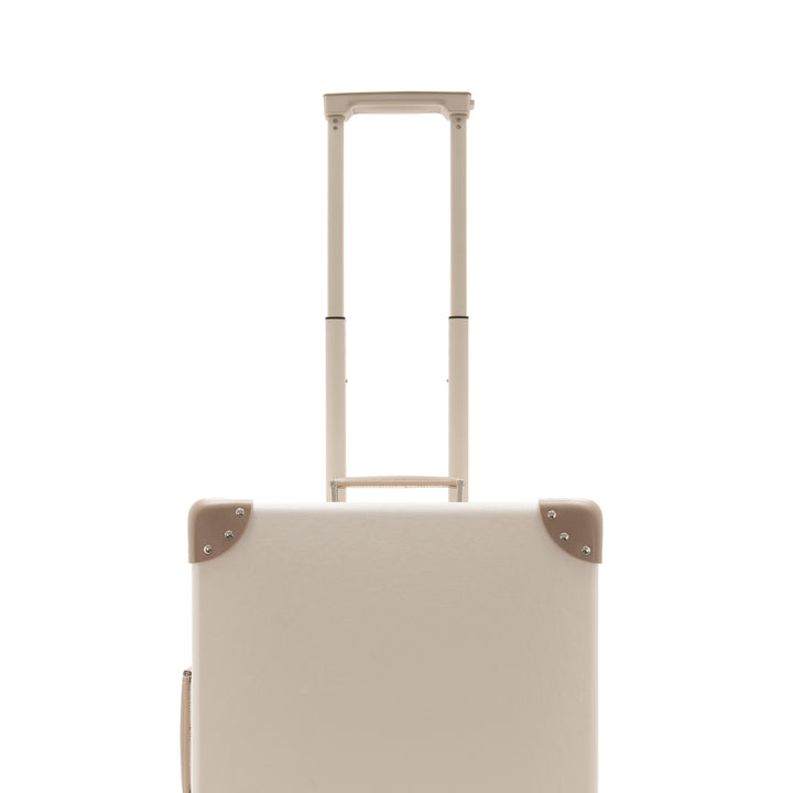 Metropolis · Carry-On - 4 Wheels | Chalk/Moss/Chrome