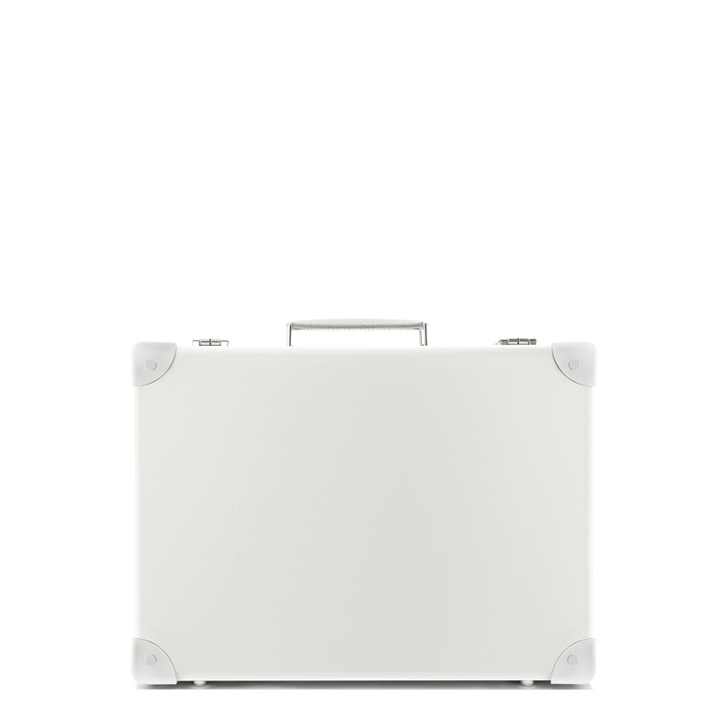 Custom · Attaché