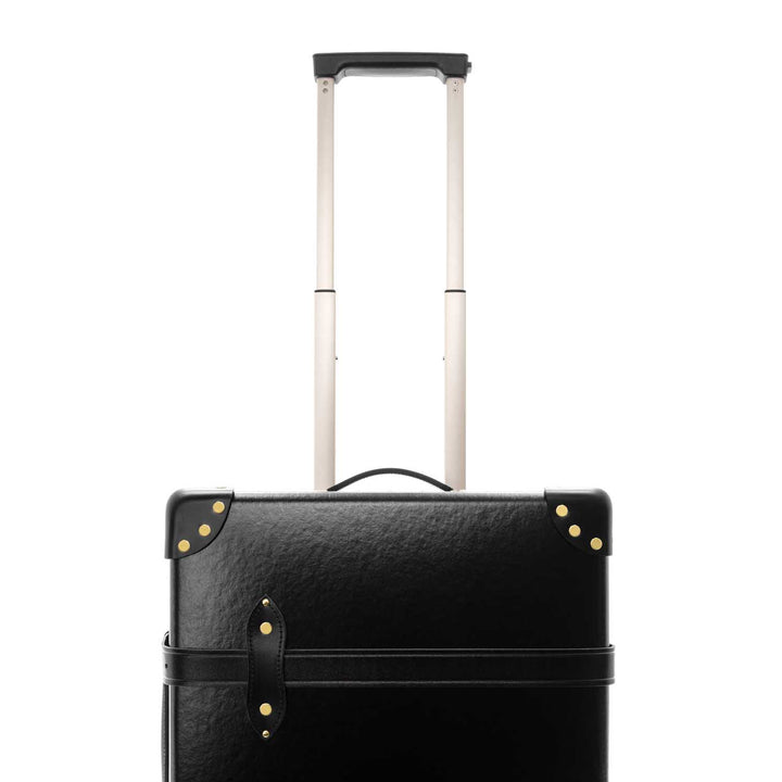 The Vampires Wife · Carry-On - 4 Wheels | Black/Black/Gold