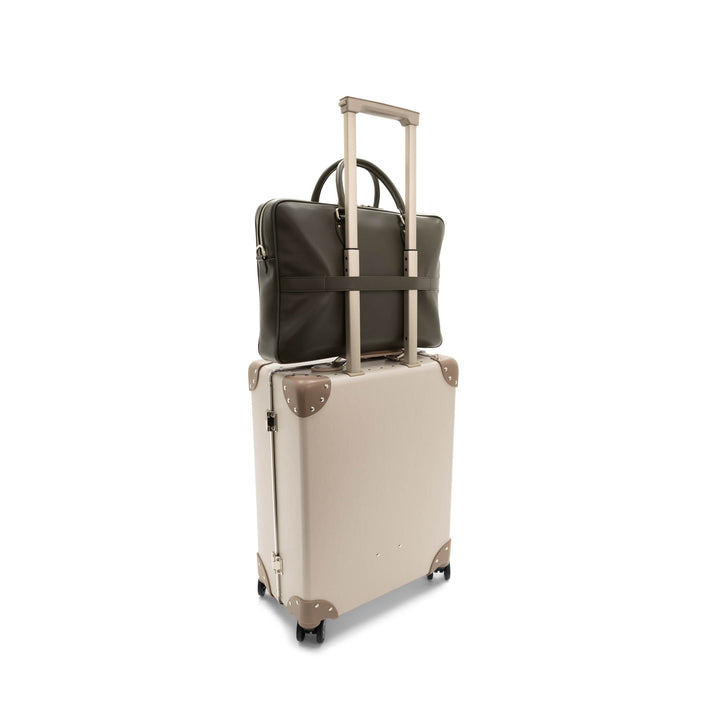 Metropolis · Laptop Case | Olive/Chrome