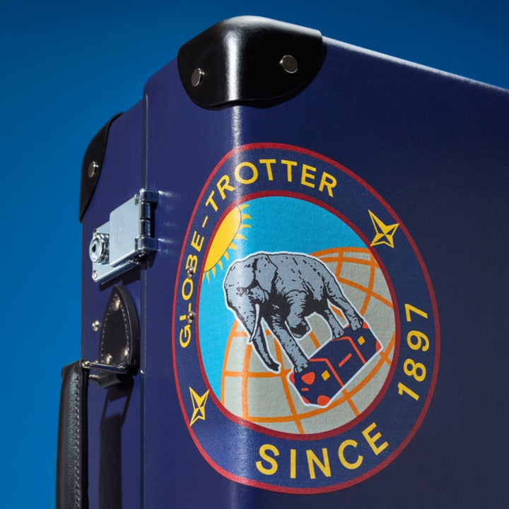 Explorer · Carry-On - 4 Wheels | Navy/Black/Chrome