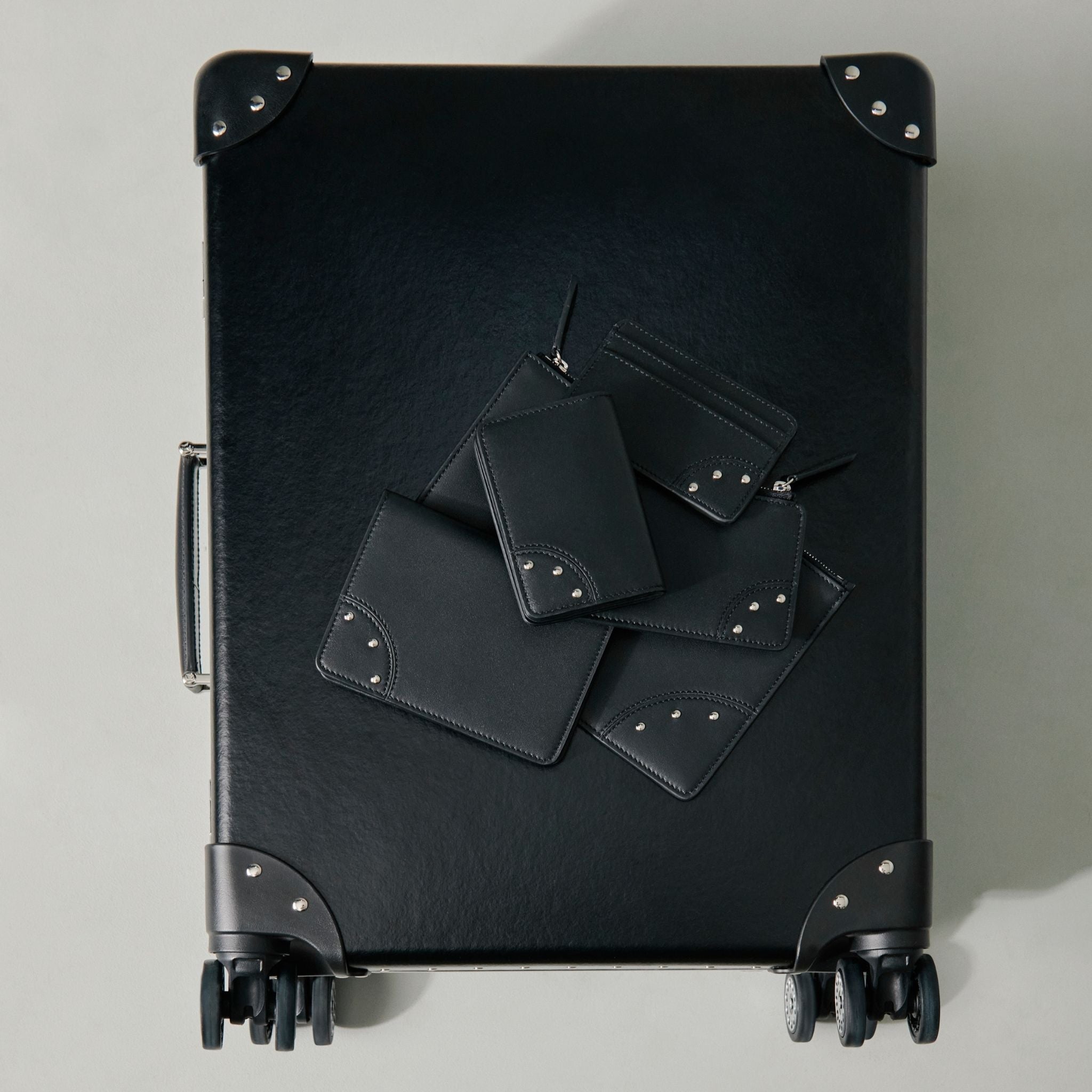 Metropolis · Credit Card Purse | Olive/Chrome
